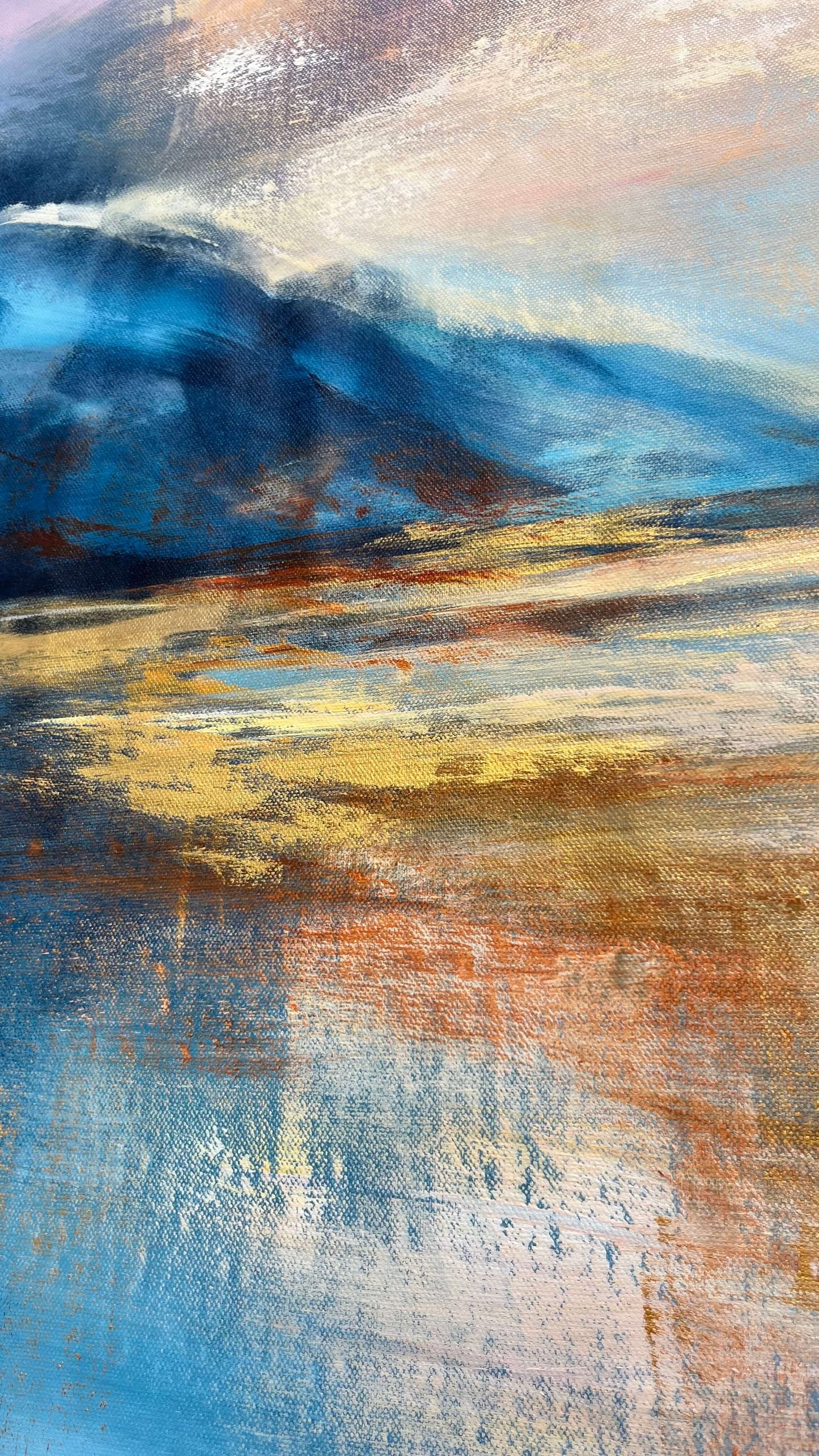 Soft Horizon Light
